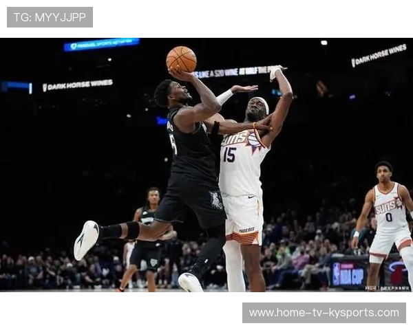 太阳夹击到位，逼得对手强投